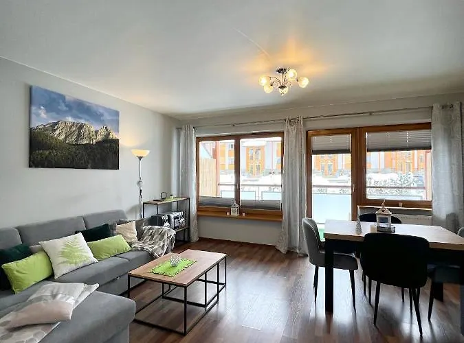 アパート Lesny Z Kominkiem - Viva Pod Giewontem ザコパネ